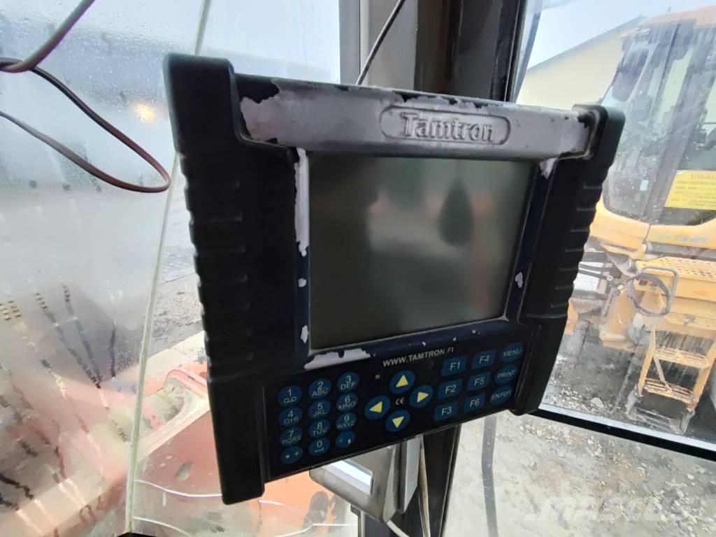 Hitachi ZW 310 Kolesové nakladače