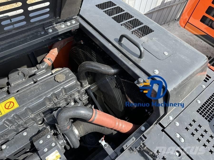 Doosan DX 340 Pásové rýpadlá