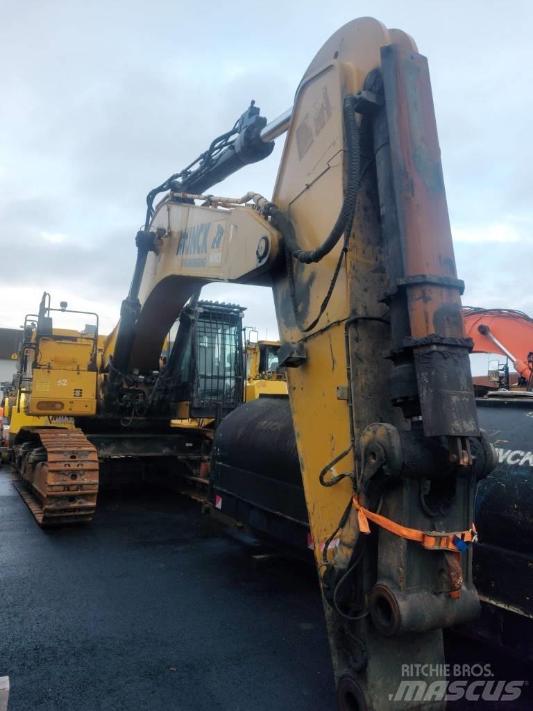 CAT 374 F Pásové rýpadlá