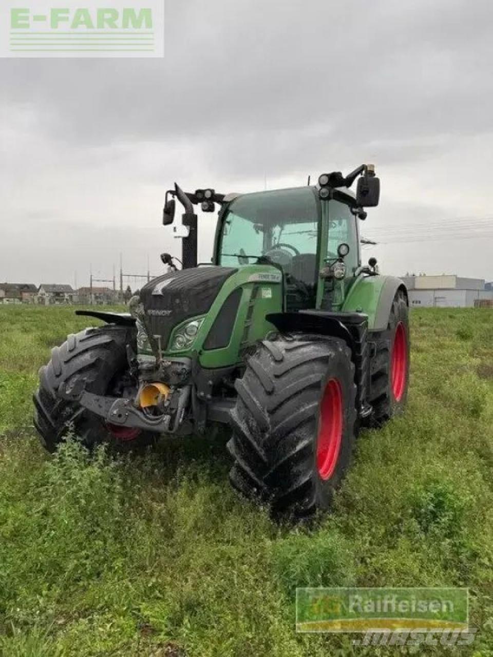Fendt 724 vario Traktory