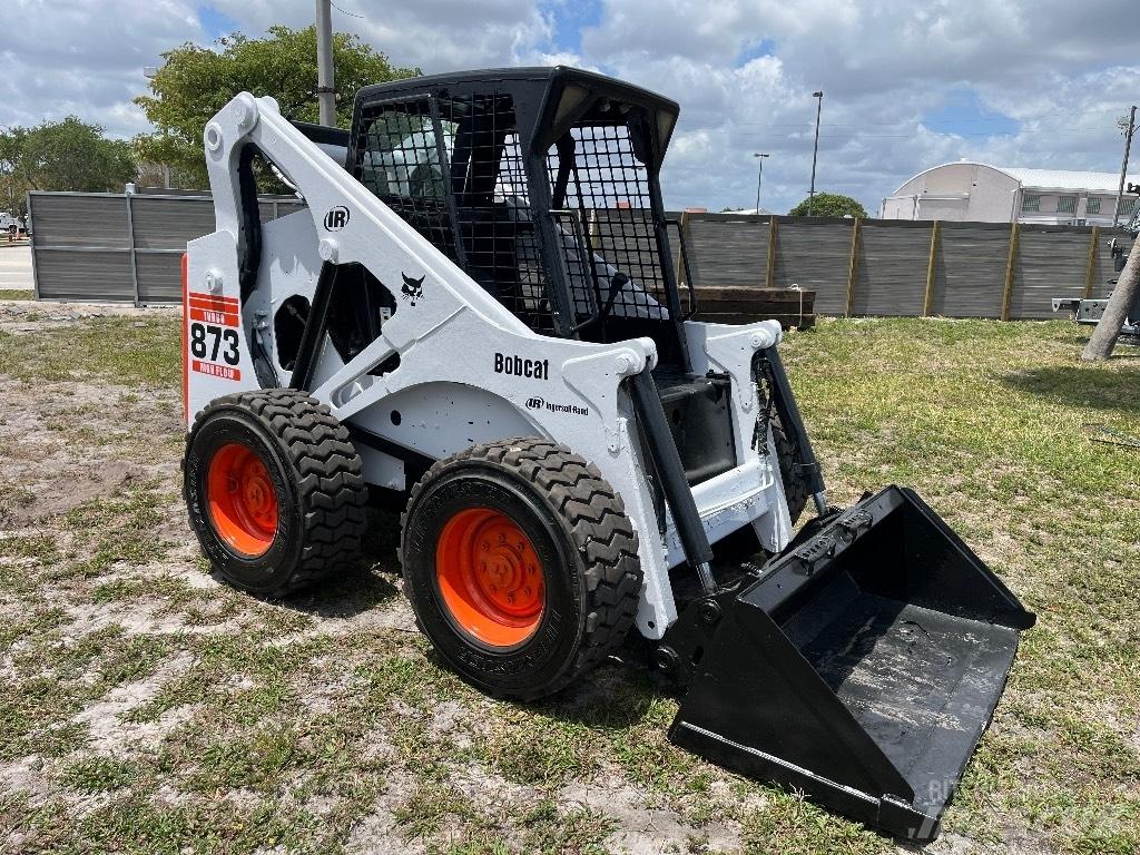 Bobcat 873 Šmykom riadené nakladače