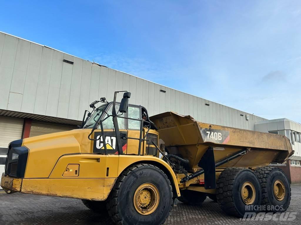 CAT 740 B Kĺbové nákladné autá