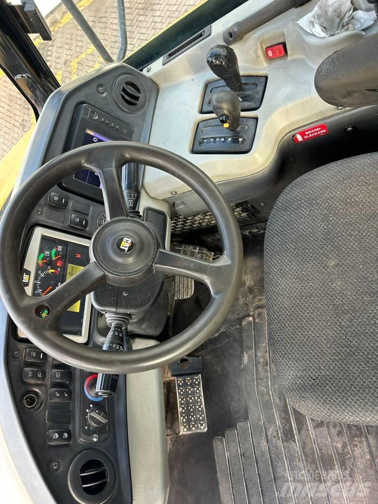 CAT 740 B Kĺbové nákladné autá