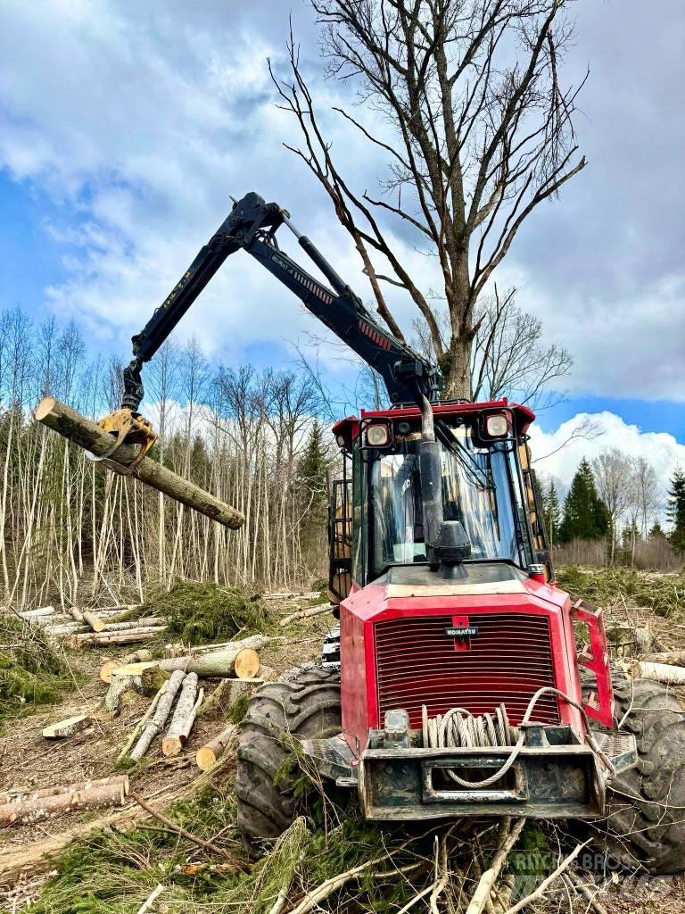 Komatsu 830.3 Lesné traktory