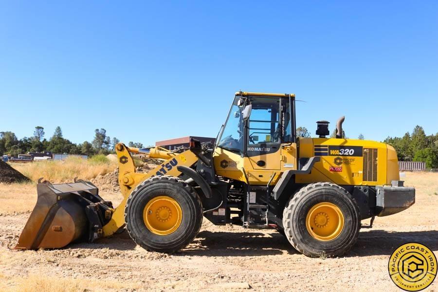Komatsu WA 320-7 Kolesové nakladače