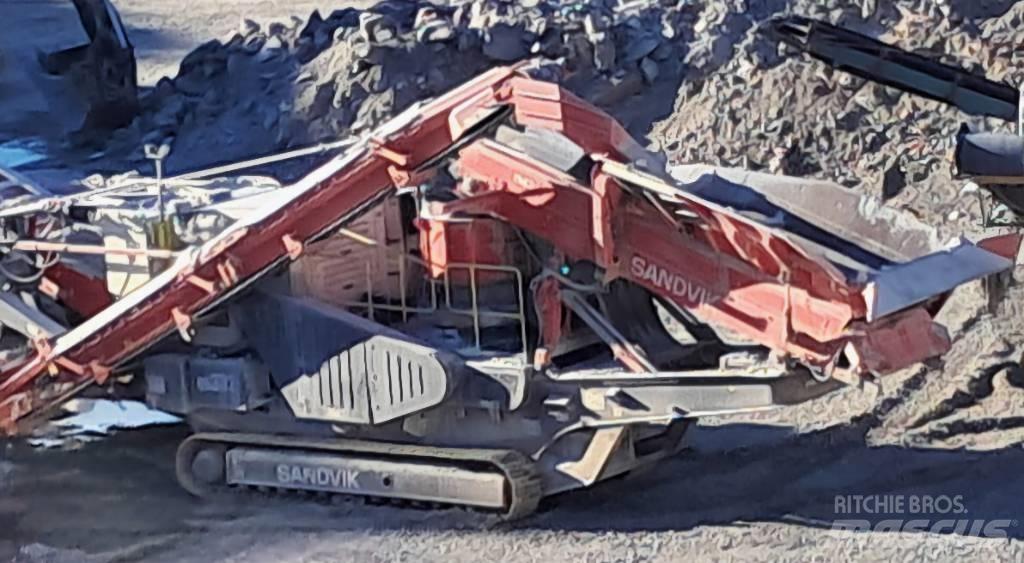 Sandvik QH 332 DDHS Mobilné drviče
