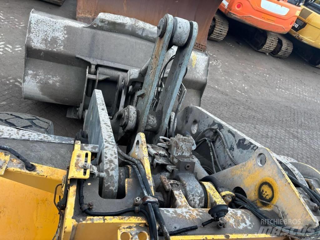 Volvo L 120 E Kolesové nakladače