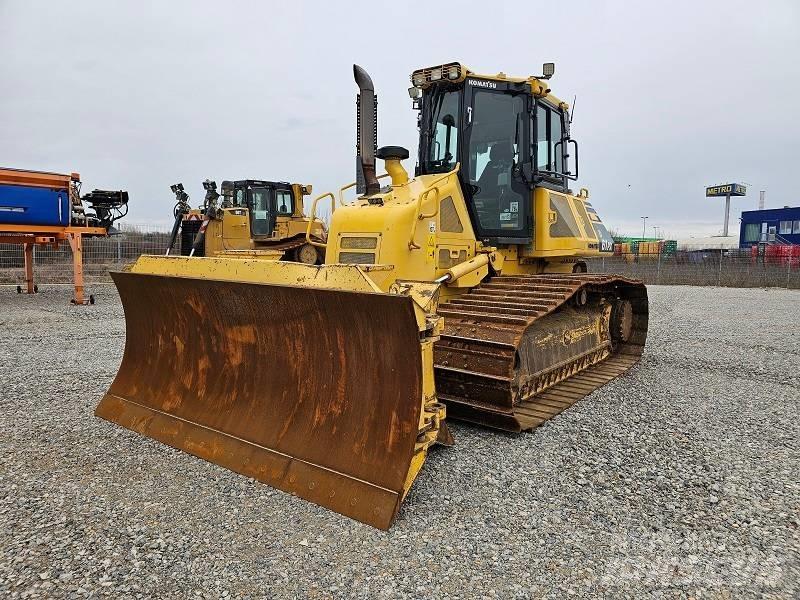 Komatsu D 61 PX-23 Pásové dozéry