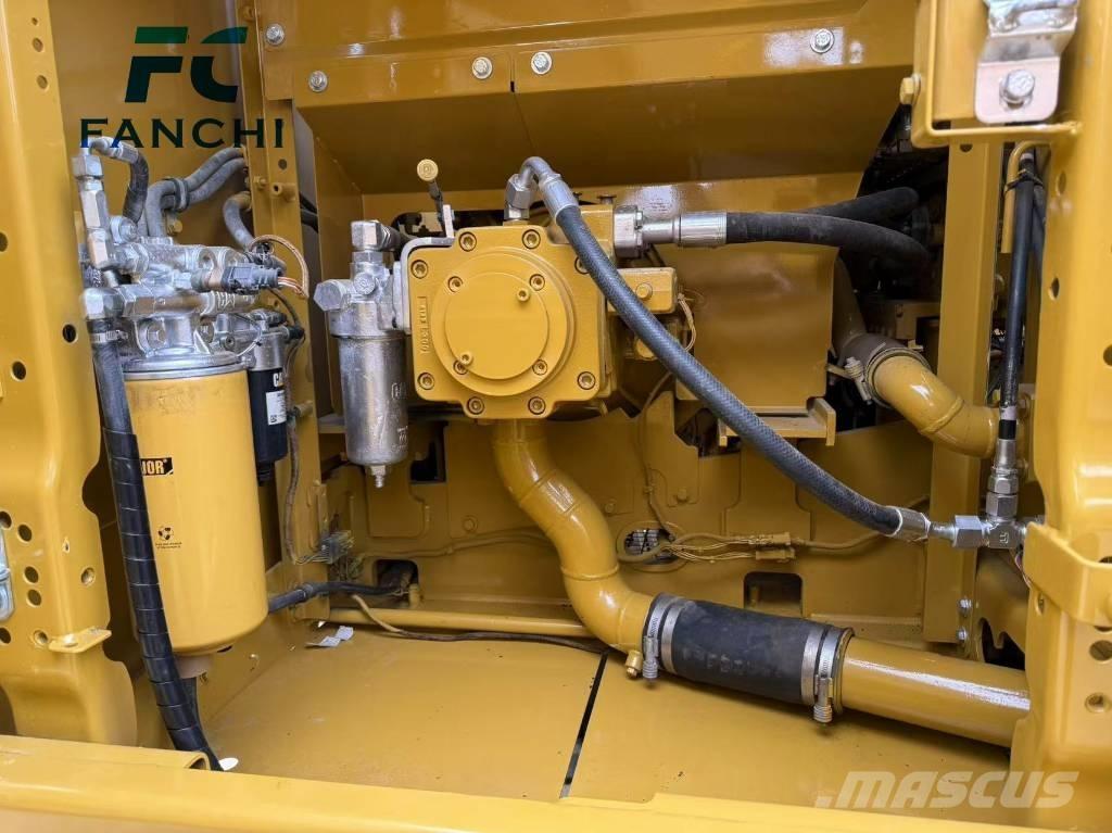 CAT 320 Pásové rýpadlá