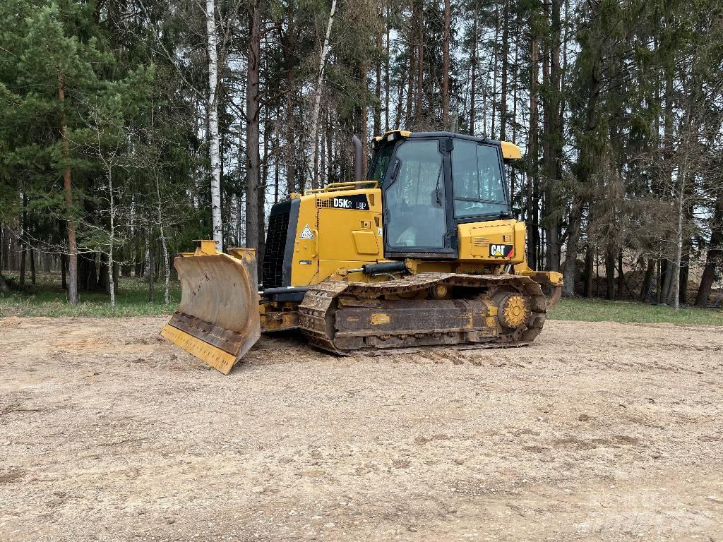 CAT D 5 K 2 LGP Pásové dozéry