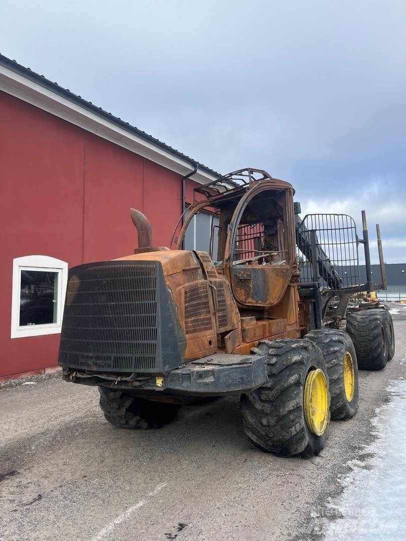 John Deere 1110E Lesné traktory