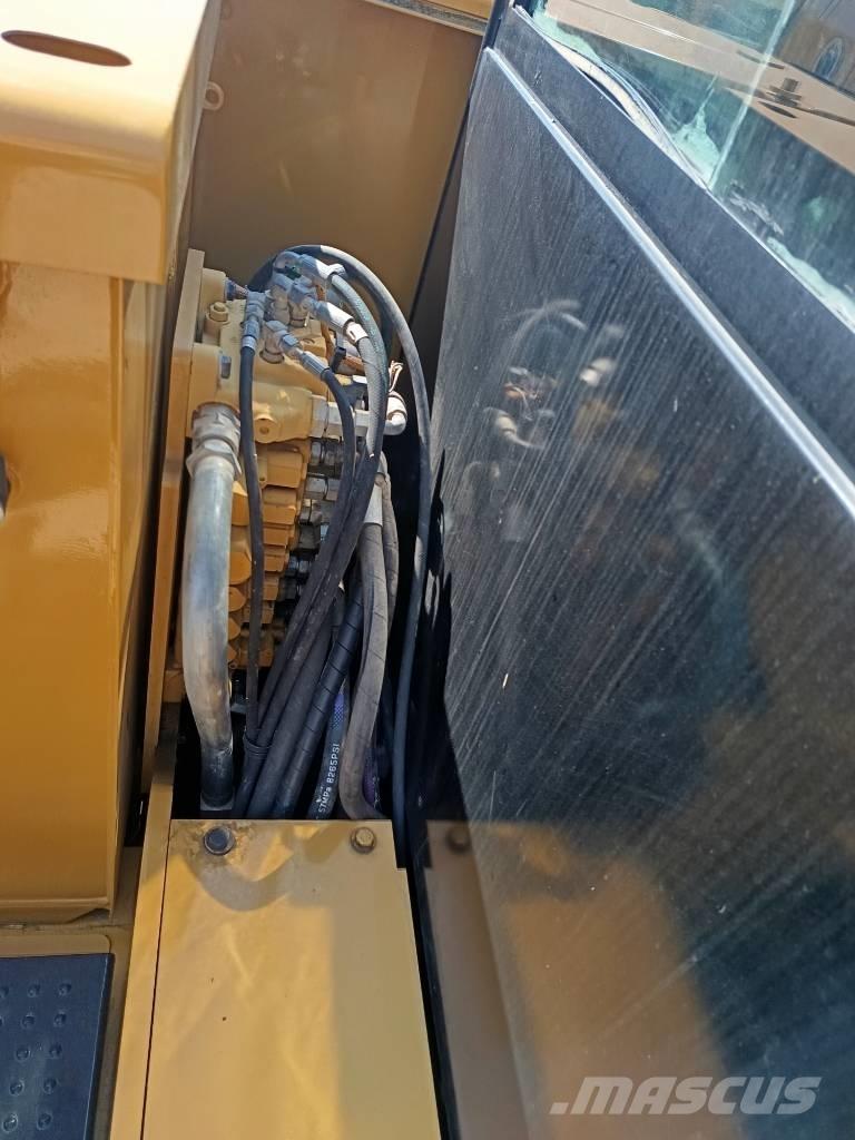 CAT 306E2 Mini rýpadlá < 7t