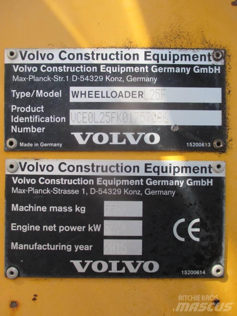 Volvo L 25 F Kolesové nakladače