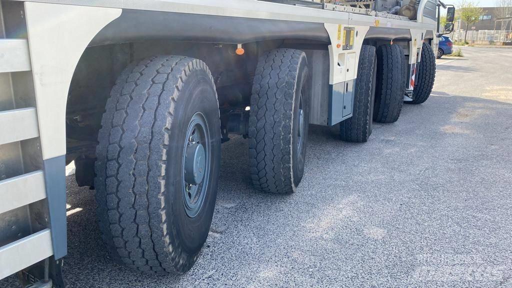Demag AC 250-5 Univerzálne terénne žeriavy