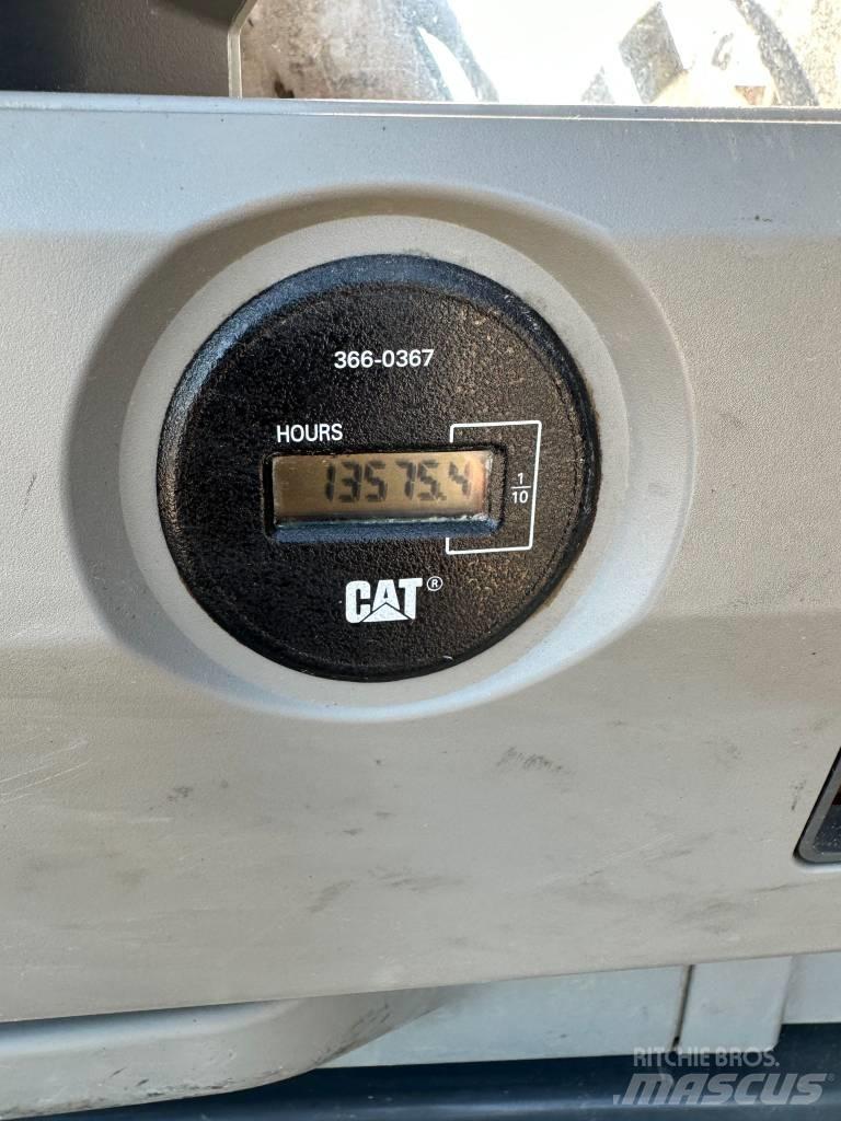CAT 336 EL H Pásové rýpadlá