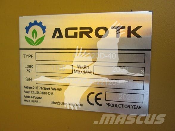 AGT CAT320D-40 Stavebníctvo - ostatné