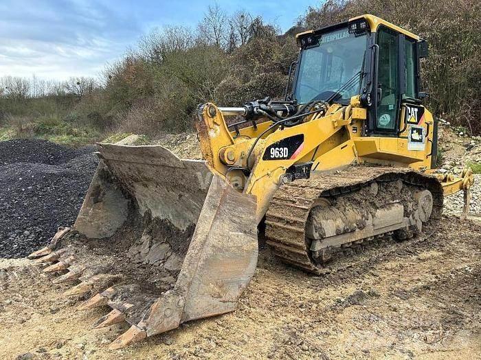 CAT 963D Kolesové nakladače