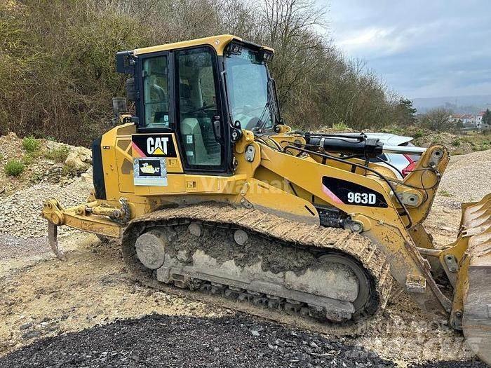 CAT 963D Kolesové nakladače