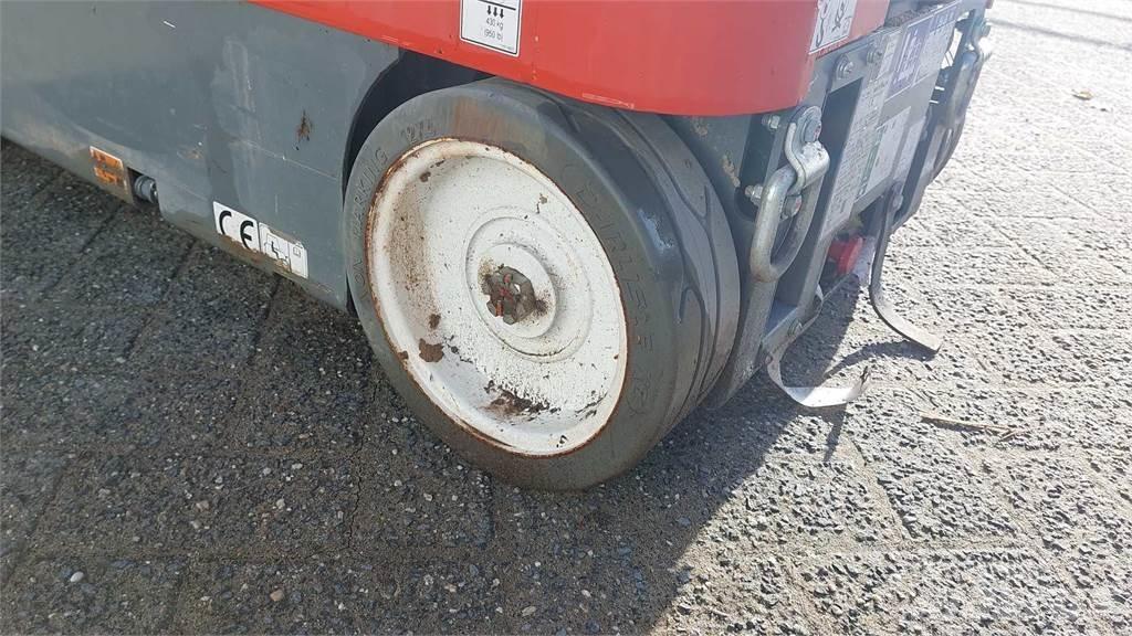 SkyJack SJ12 Ďalšie zdvíhacie zariadenia a plošiny