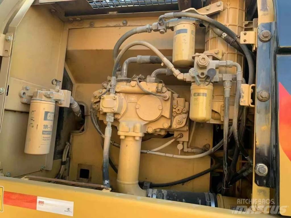 CAT 329 D Pásové rýpadlá