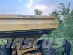 CAT 740 B Kĺbové nákladné autá
