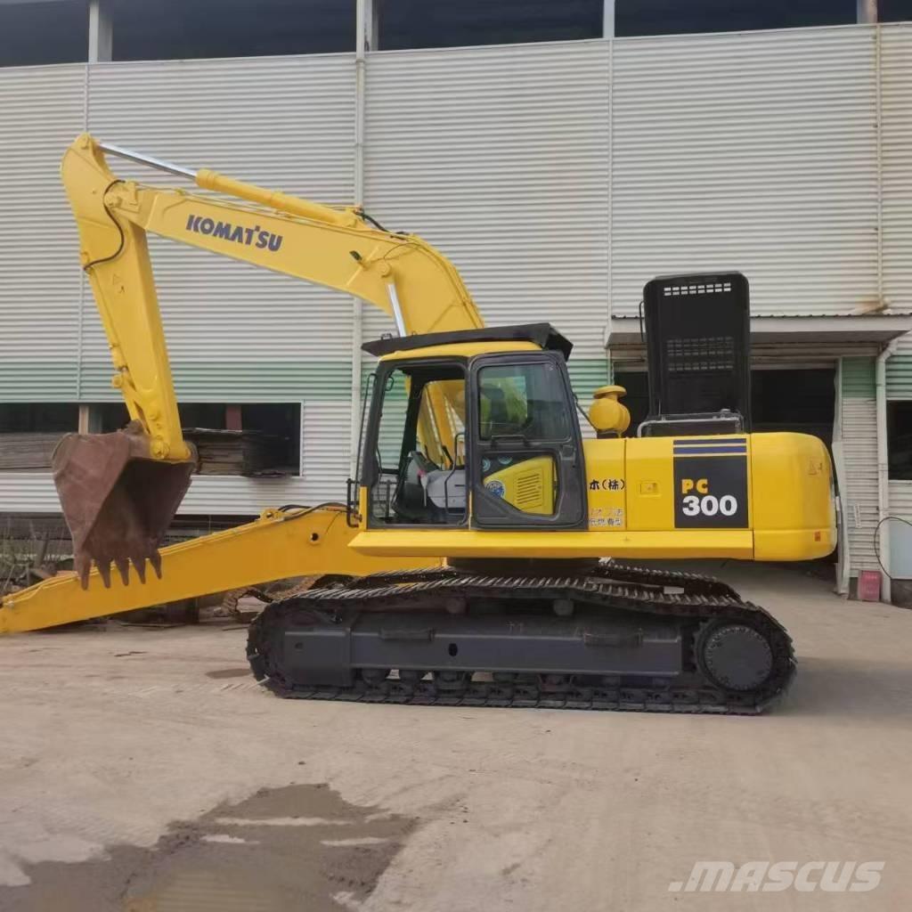 Komatsu PC 300-7 Pásové rýpadlá