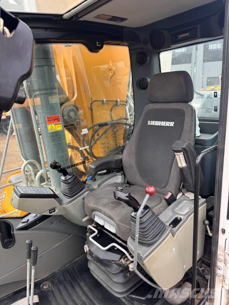 Liebherr R 926 Pásové rýpadlá