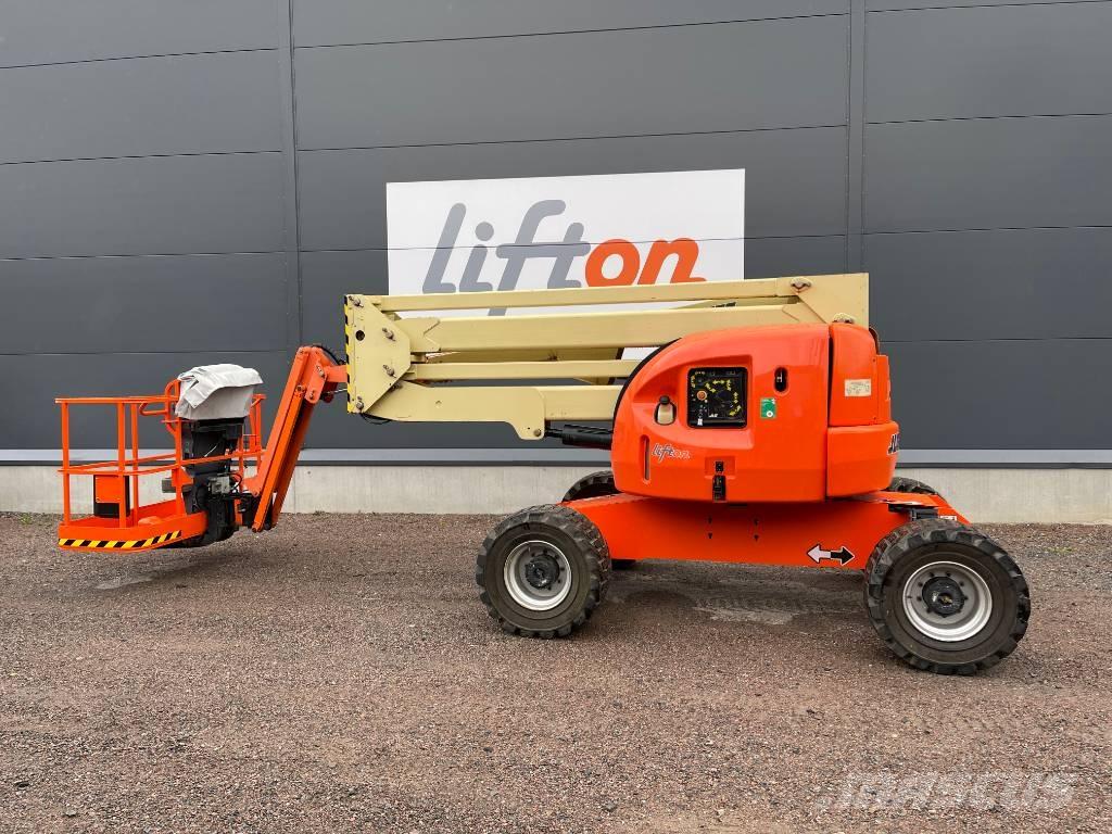 JLG 450 AJ Bomlift Prívesové plošiny