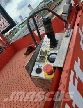 SkyJack SJ III 4740 Nožnicové zdvíhacie plošiny