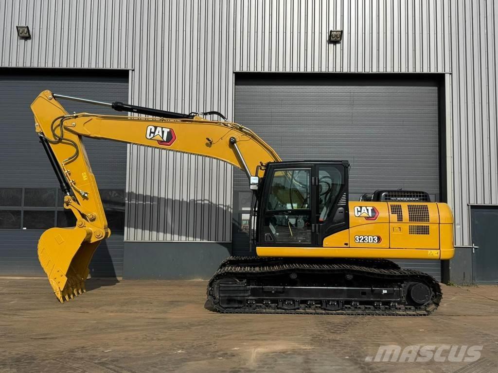 CAT 323D3 Pásové rýpadlá
