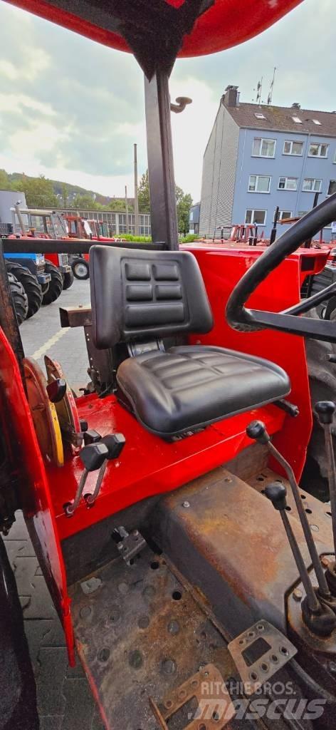 Massey Ferguson 390 Traktory
