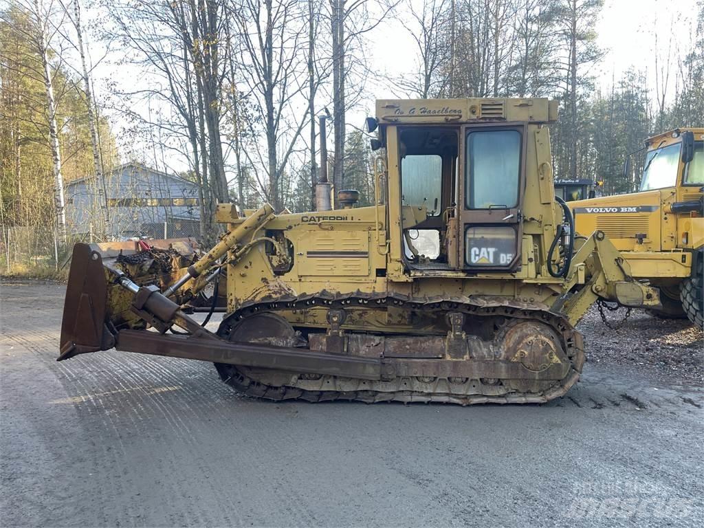 CAT D5B 44x890 Pásové dozéry