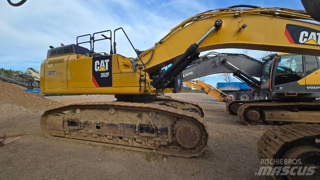 CAT 352 F Pásové rýpadlá