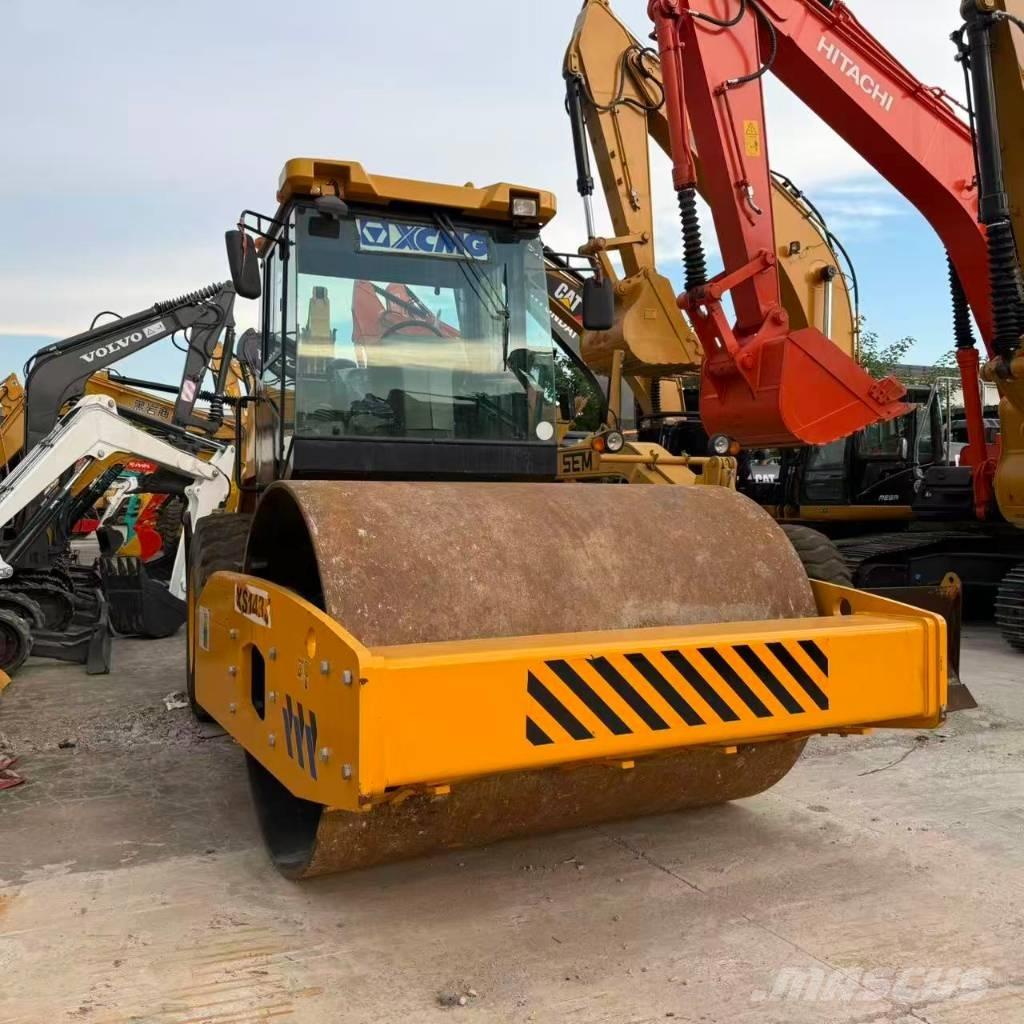 XCMG XS143J Ťahačové valce