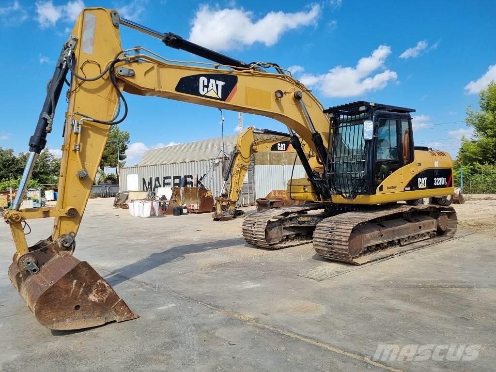 CAT 323 D L Pásové rýpadlá
