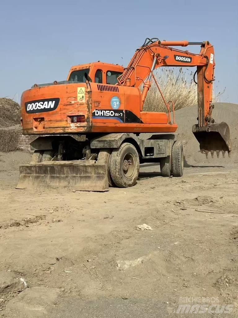 Doosan DH150 W-7 Kolesové rýpadlá