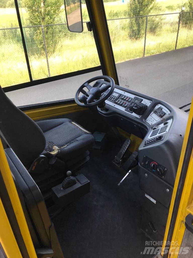 Terberg YT 222 Prístavné nakladače