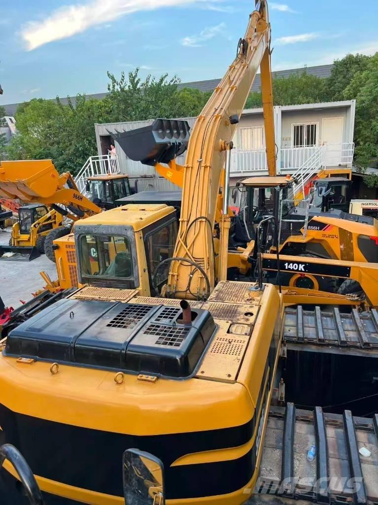 CAT 320 B L Obojživelná rýpadlá