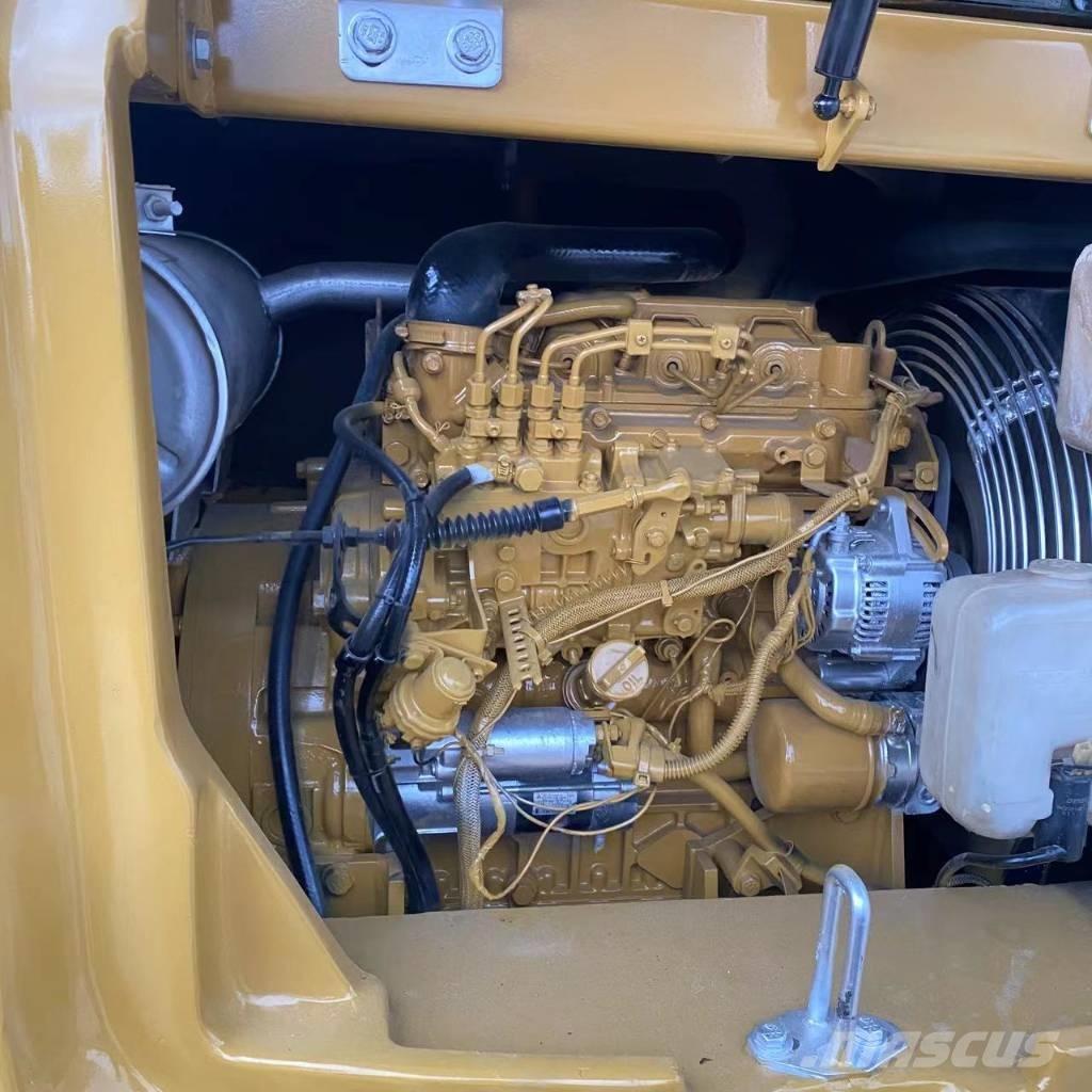 CAT 307 Pásové rýpadlá