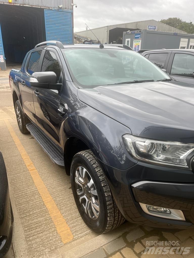 Ford Ranger Nakladacia/sklápacia bočnica