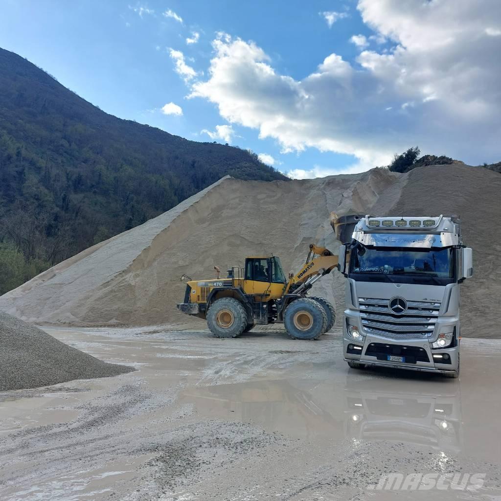 Komatsu WA470LC-6 Kolesové nakladače