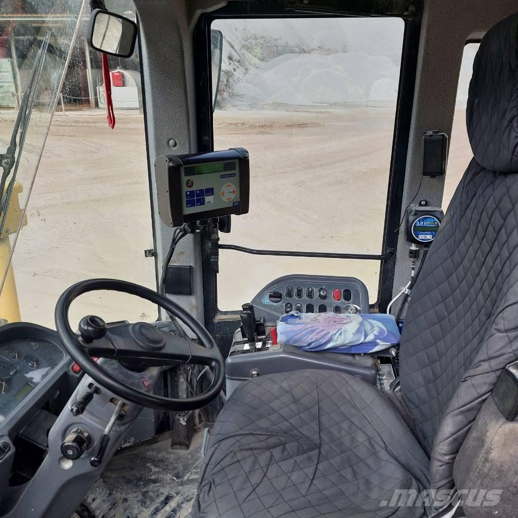 Komatsu WA470LC-6 Kolesové nakladače