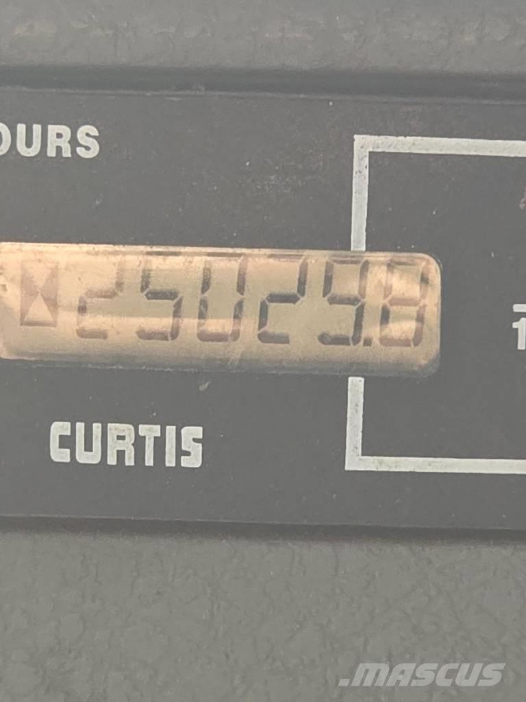 Doosan DX 300 LCA Pásové rýpadlá