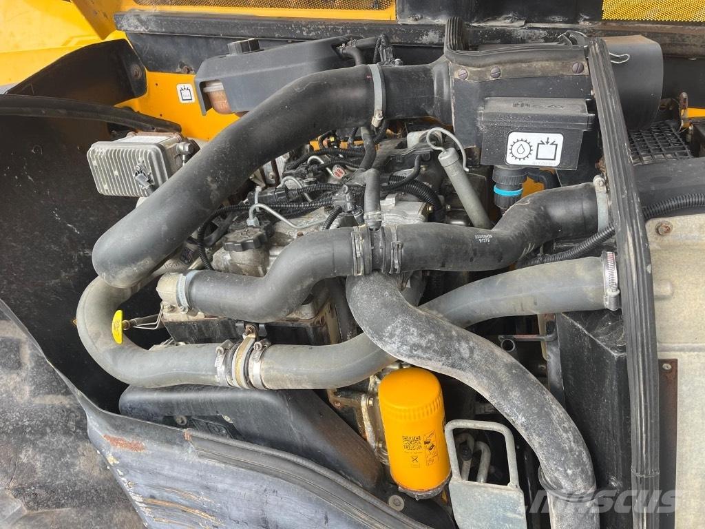JCB 535-140 Teleskopické manipulátory
