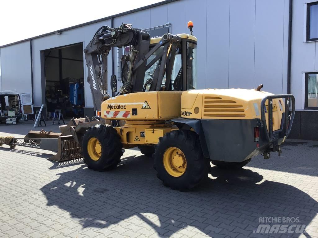 Mecalac 12 MXT Kolesové rýpadlá