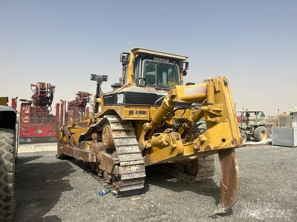 CAT D 8 R Pásové dozéry