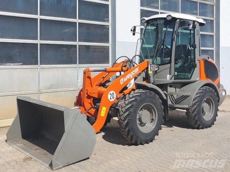 Atlas AR 420 Šmykom riadené nakladače