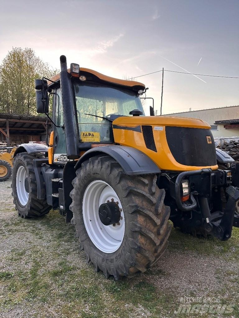 JCB Fastrac 3200 Traktory