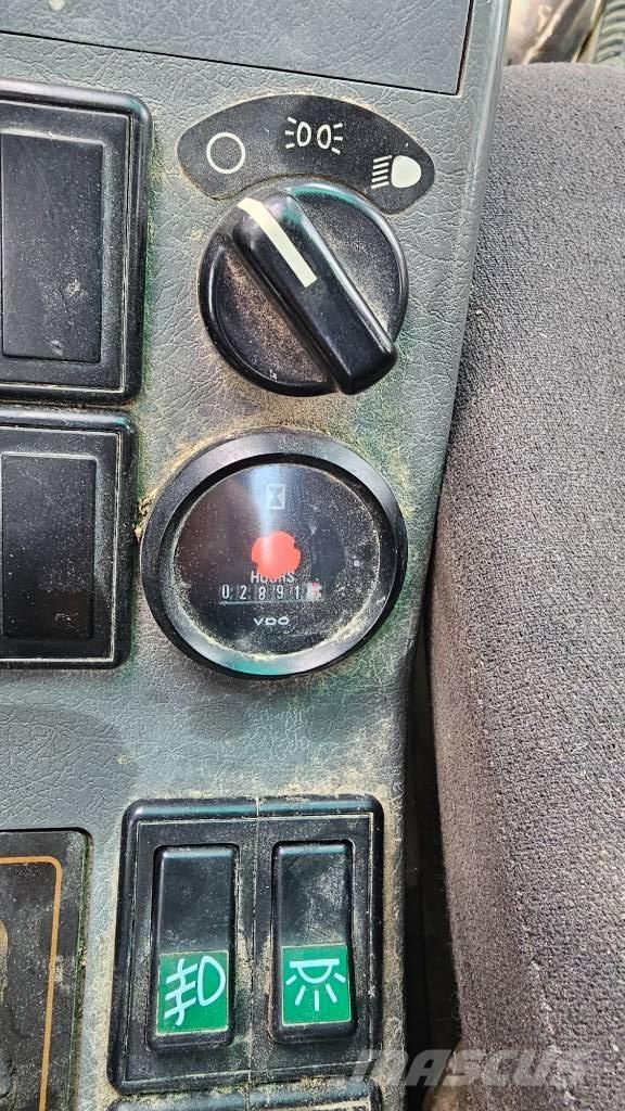 Volvo EW 140 B Kolesové rýpadlá