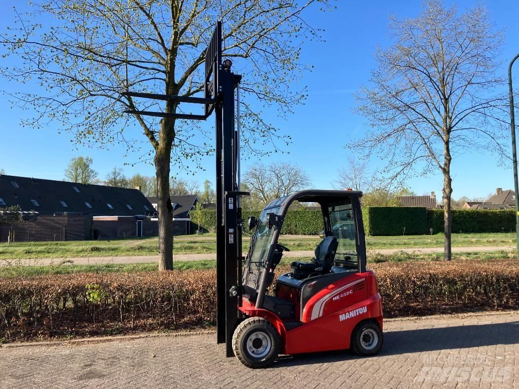 Manitou ME 425 Akumulátorové vozíky